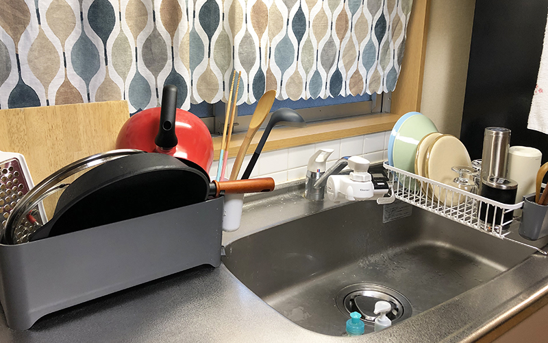 ヨハク水切りかごセットで調理道具と食器を洗い分ける